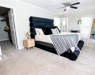 2749 Fieldstone Drive Se - Photo Thumbnail 12