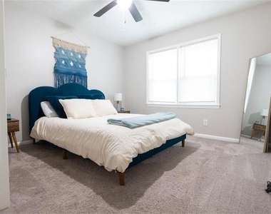 2749 Fieldstone Drive Se - Photo Thumbnail 8