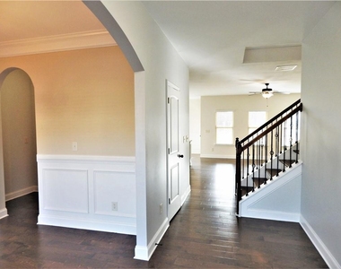 2441 Melton Common Drive - Photo Thumbnail 10