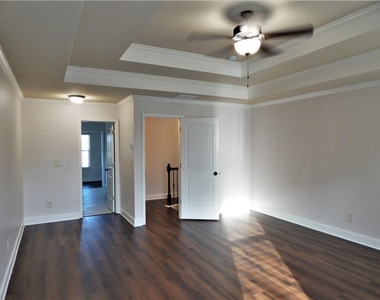 2441 Melton Common Drive - Photo Thumbnail 34