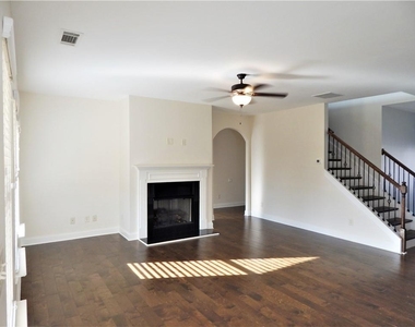 2441 Melton Common Drive - Photo Thumbnail 11