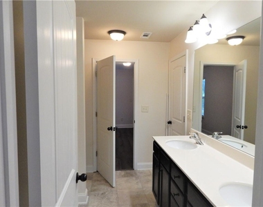 2441 Melton Common Drive - Photo Thumbnail 74