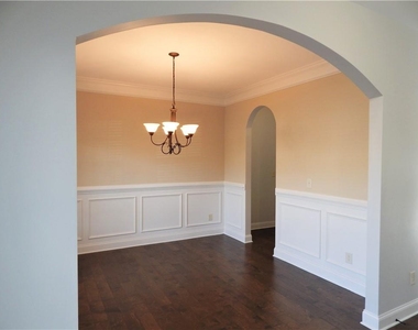 2441 Melton Common Drive - Photo Thumbnail 6