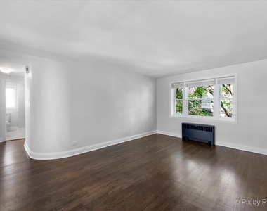 2729 W Berwyn Avenue - Photo Thumbnail 3
