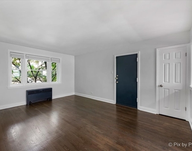 2729 W Berwyn Avenue - Photo Thumbnail 4