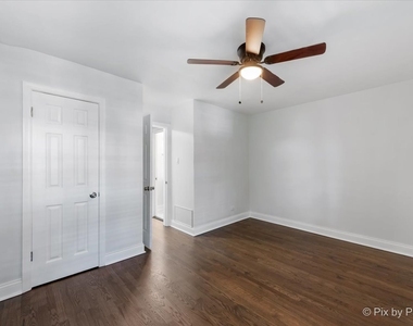 2729 W Berwyn Avenue - Photo Thumbnail 14