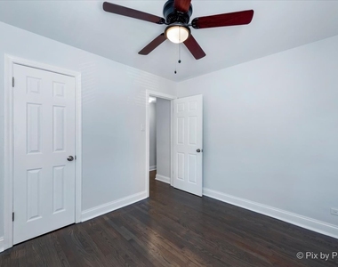 2729 W Berwyn Avenue - Photo Thumbnail 11