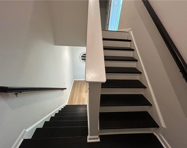 3715 Davis Circle - Photo Thumbnail 12