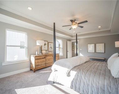 1719 Prospect Way - Photo Thumbnail 12