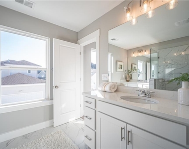 1719 Prospect Way - Photo Thumbnail 14