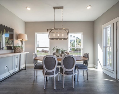 1719 Prospect Way - Photo Thumbnail 5