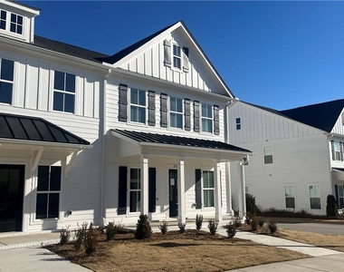 1719 Prospect Way - Photo Thumbnail 2