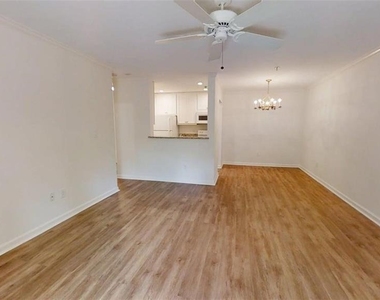 300 Johnson Ferry Road Ne - Photo Thumbnail 3