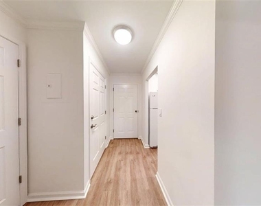 300 Johnson Ferry Road Ne - Photo Thumbnail 13