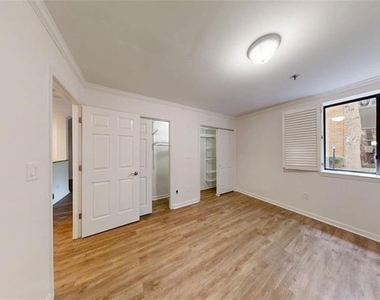 300 Johnson Ferry Road Ne - Photo Thumbnail 24