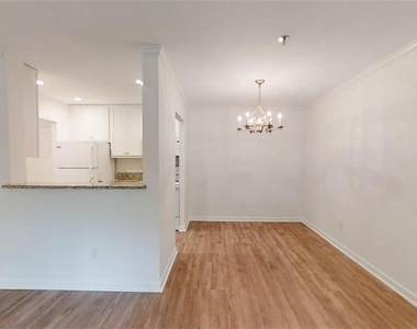 300 Johnson Ferry Road Ne - Photo Thumbnail 7
