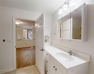 300 Johnson Ferry Road Ne - Photo Thumbnail 22