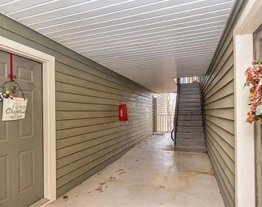 4630 Vinings Central Run - Photo Thumbnail 1