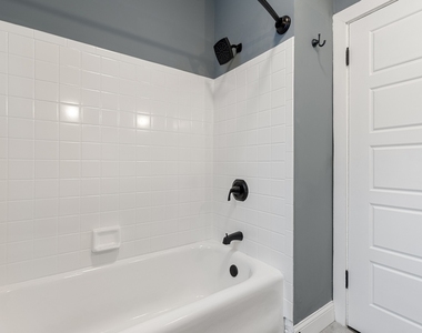 7649 S Yates Boulevard - Photo Thumbnail 19