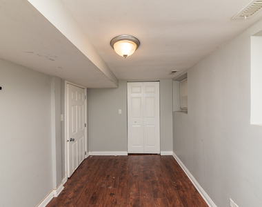 5344 W Eddy Street - Photo Thumbnail 7
