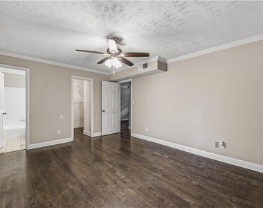 21 Delmont Drive Ne - Photo Thumbnail 8