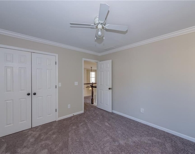 2020 Chelton Way Se - Photo Thumbnail 27