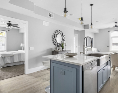 504 Lyman Avenue - Photo Thumbnail 10