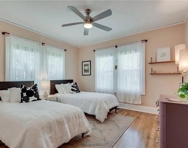 3353 Myrtle Street - Photo Thumbnail 16