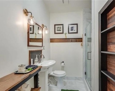 3353 Myrtle Street - Photo Thumbnail 9