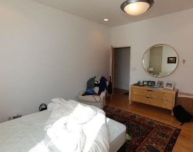 1407 N Wicker Park Avenue - Photo Thumbnail 11