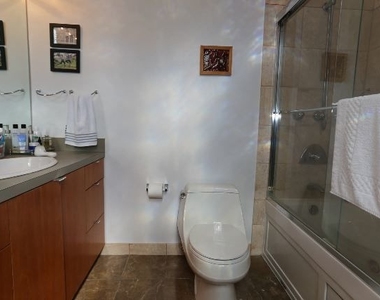 1407 N Wicker Park Avenue - Photo Thumbnail 17