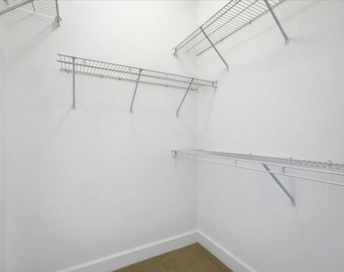 3777 Peachtree Road Ne - Photo Thumbnail 15