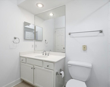 3777 Peachtree Road Ne - Photo Thumbnail 12