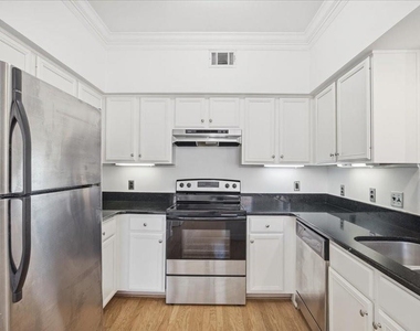 3777 Peachtree Road Ne - Photo Thumbnail 8