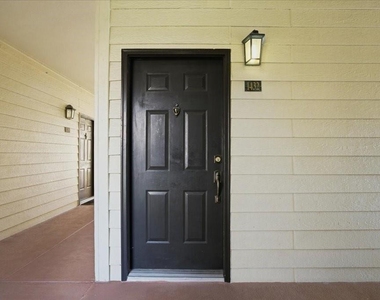 3777 Peachtree Road Ne - Photo Thumbnail 21