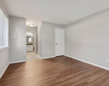 1444 Stonebridge Circle - Photo Thumbnail 9