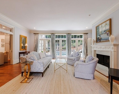 25 Asheworth Court Nw - Photo Thumbnail 7