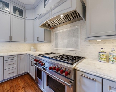 25 Asheworth Court Nw - Photo Thumbnail 12
