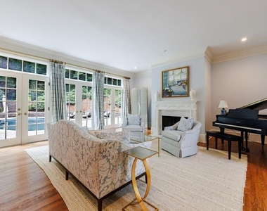 25 Asheworth Court Nw - Photo Thumbnail 8
