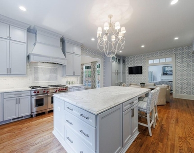 25 Asheworth Court Nw - Photo Thumbnail 17