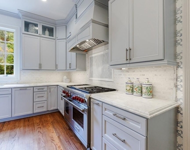 25 Asheworth Court Nw - Photo Thumbnail 19