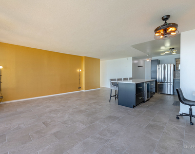 6700 S South Shore Drive - Photo Thumbnail 5