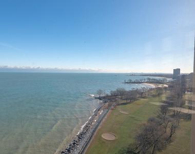 6700 S South Shore Drive - Photo Thumbnail 22
