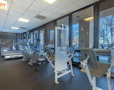 6700 S South Shore Drive - Photo Thumbnail 26