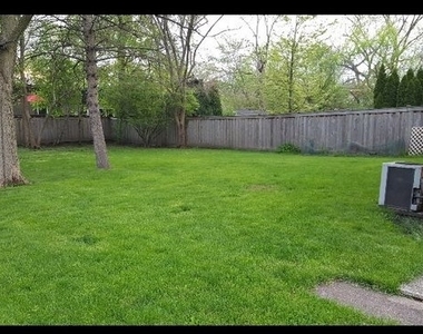 711 Locust Road - Photo Thumbnail 10