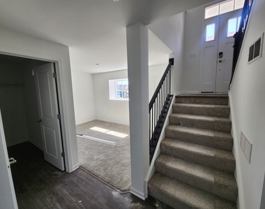 1033 Atterberg Road - Photo Thumbnail 11