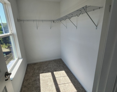 1033 Atterberg Road - Photo Thumbnail 20