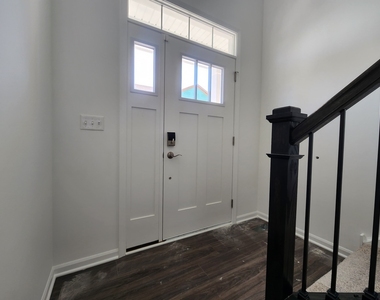 1033 Atterberg Road - Photo Thumbnail 2
