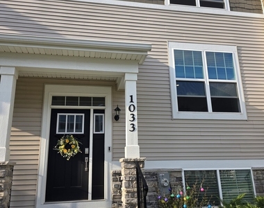 1033 Atterberg Road - Photo Thumbnail 1