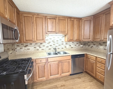 1109 Kane Street - Photo Thumbnail 18